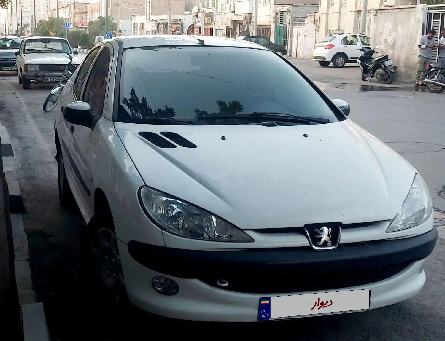 پژو ۲۰۶ صندوق دار v8 - 1394