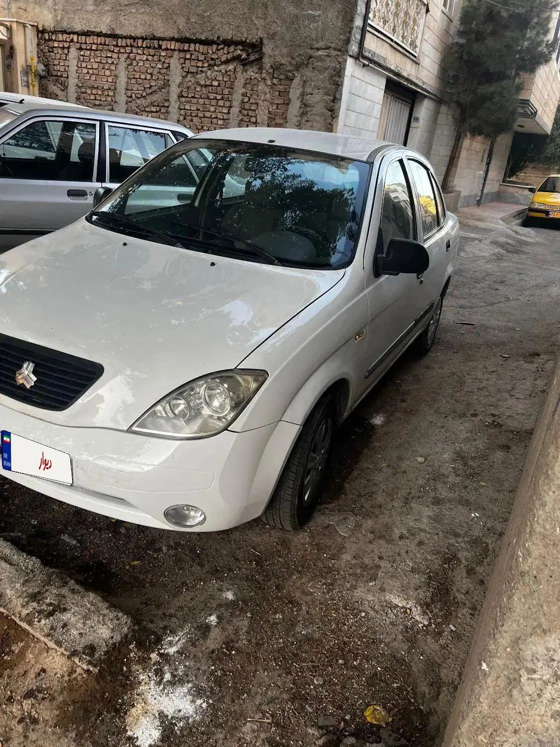 تیبا صندوق دار SX - 1395