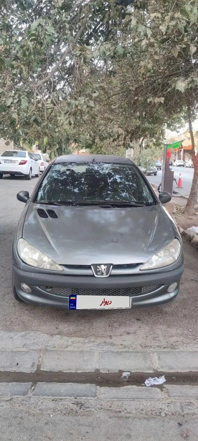 پژو ۲۰۶ صندوق دار v8 - 1394