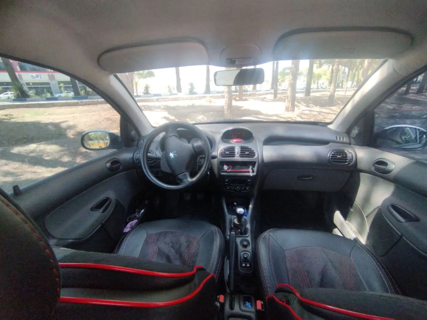 پژو ۲۰۶ صندوق دار v8 - 1393