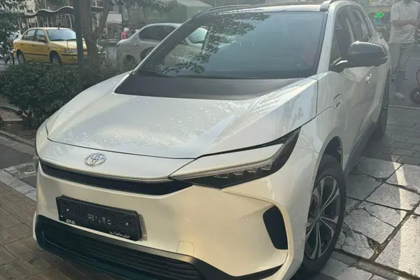 تویوتا bZ4X FWD مکس - 2024