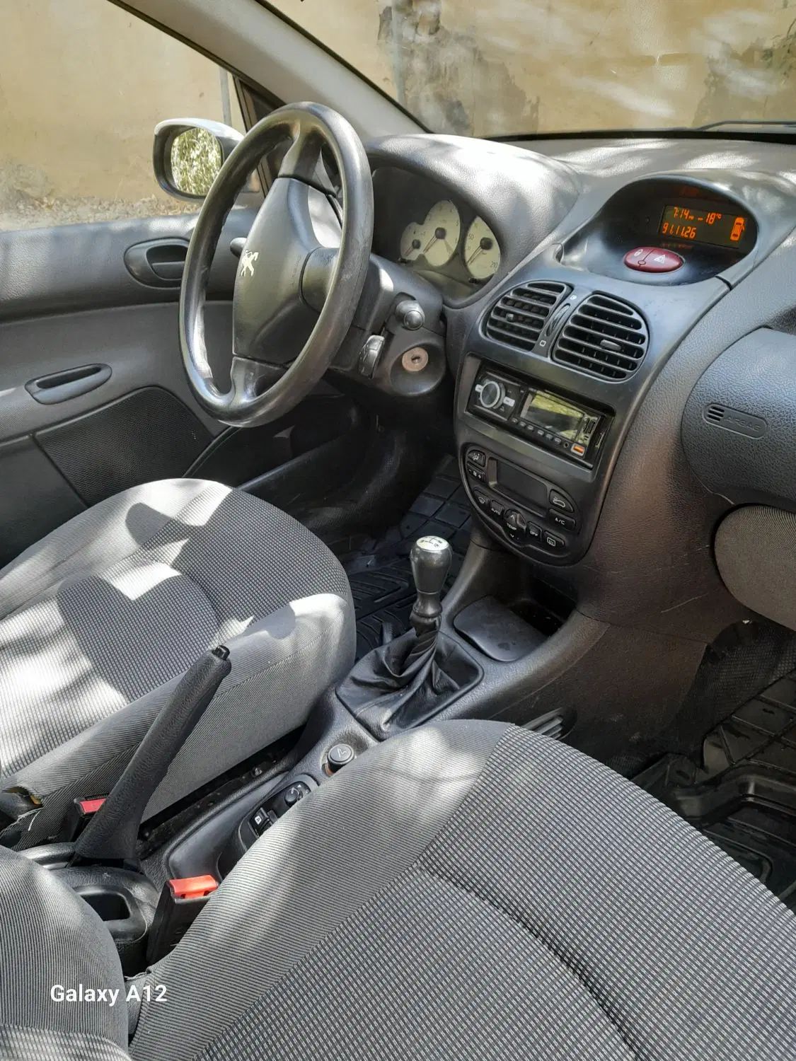 پژو ۲۰۶ صندوق دار v8 - 1393