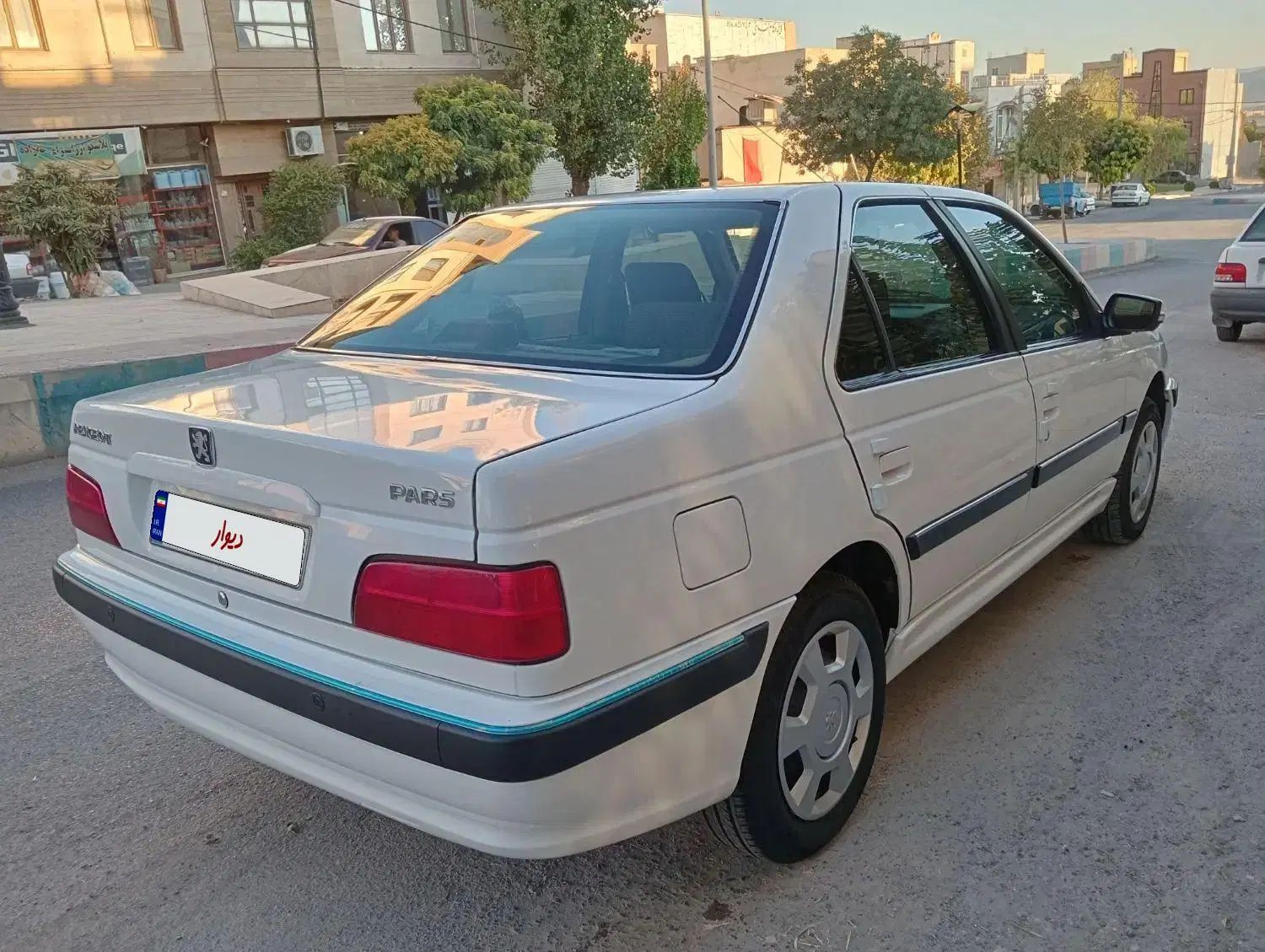 پژو پارس XU7P - 1401