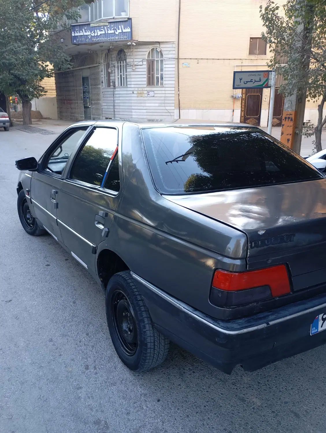 پژو 405 GLX - 1381