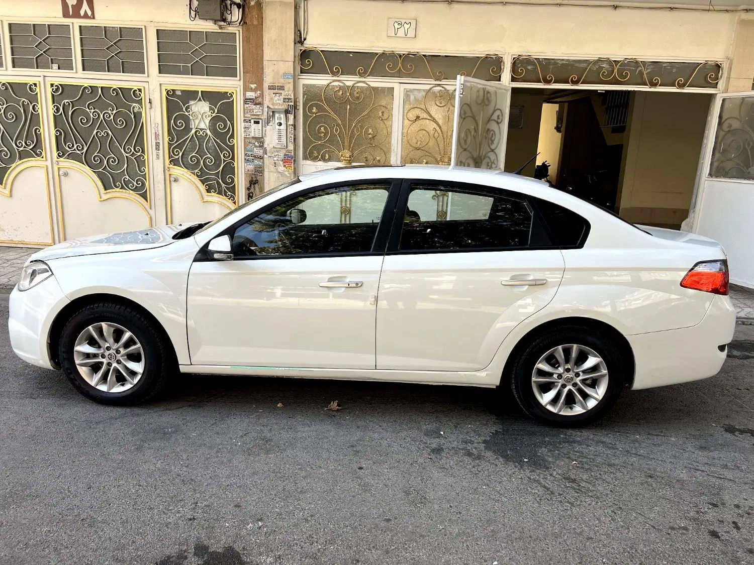 برلیانس H330 اتوماتیک 1500 - 1397
