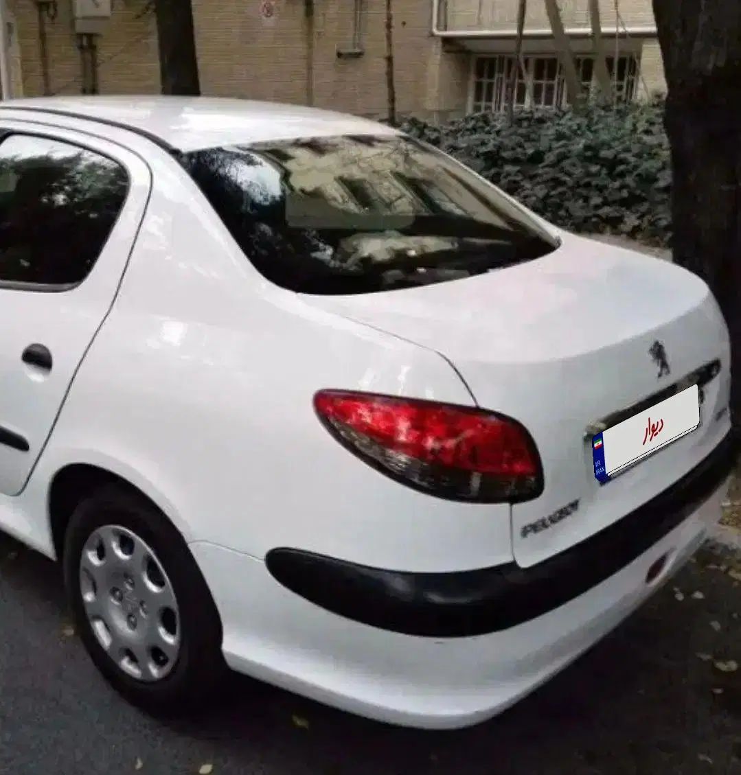 پژو ۲۰۶ صندوق دار v8 - 1398