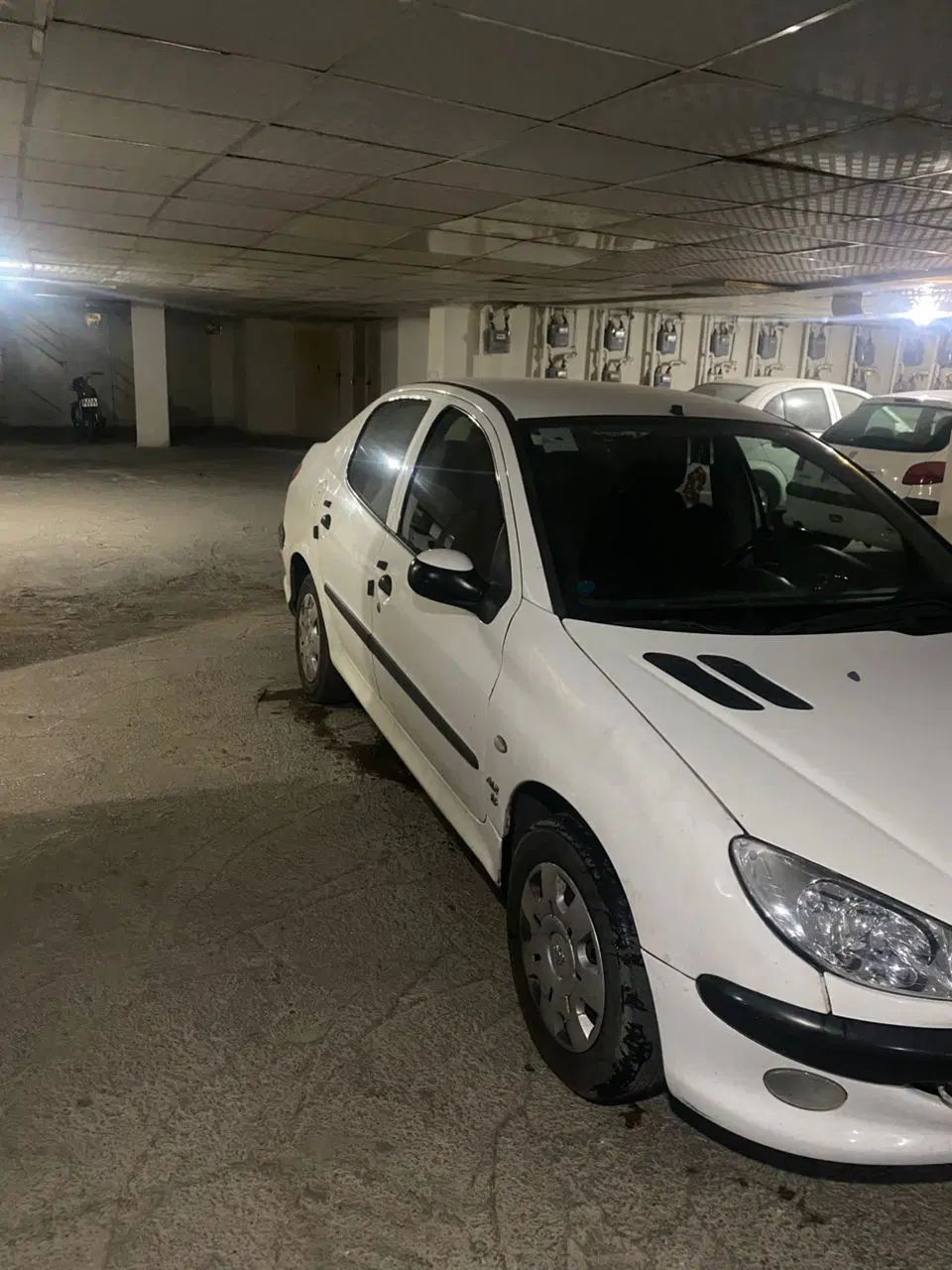 پژو ۲۰۶ صندوق دار v8 - 1395