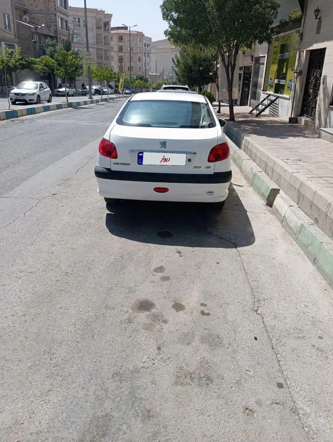پژو ۲۰۶ صندوق دار v8 - 1393