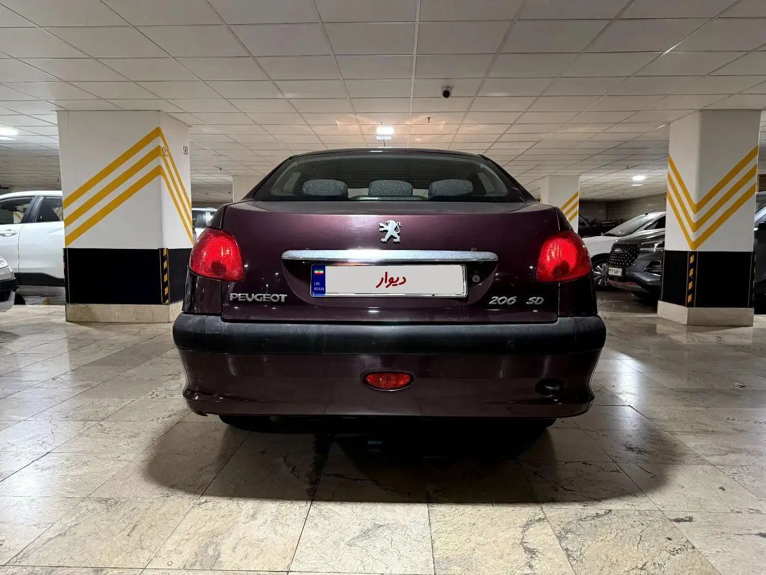 پژو ۲۰۶ صندوق دار v8 - 1393
