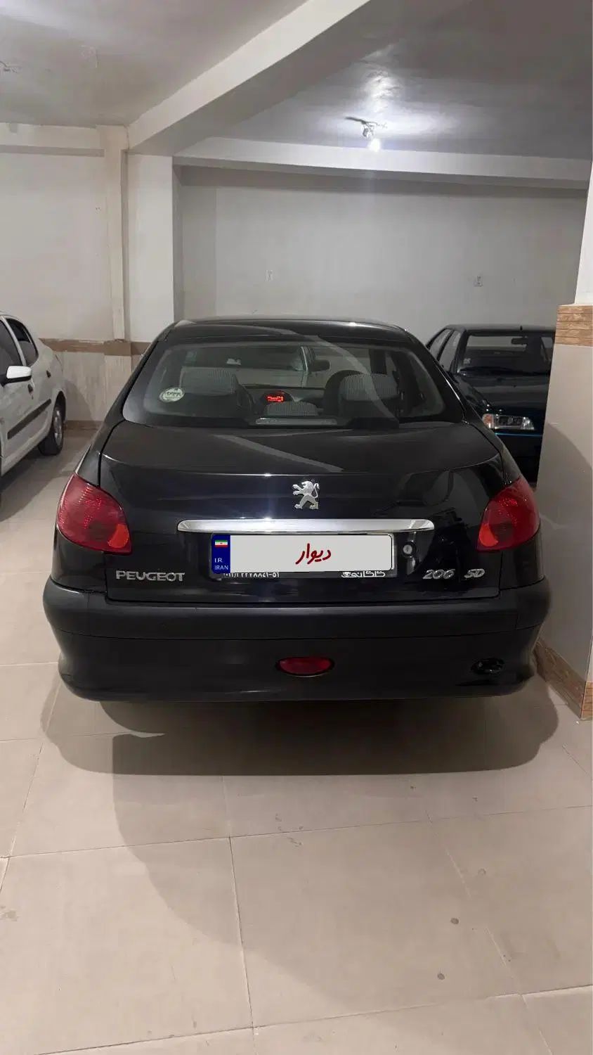 پژو ۲۰۶ صندوق دار v8 - 1397
