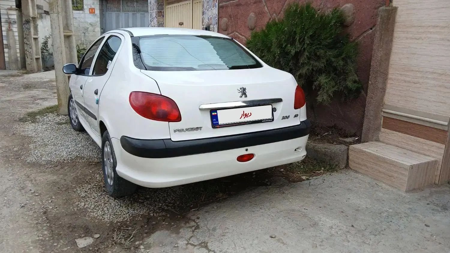 پژو ۲۰۶ صندوق دار v8 - 1386