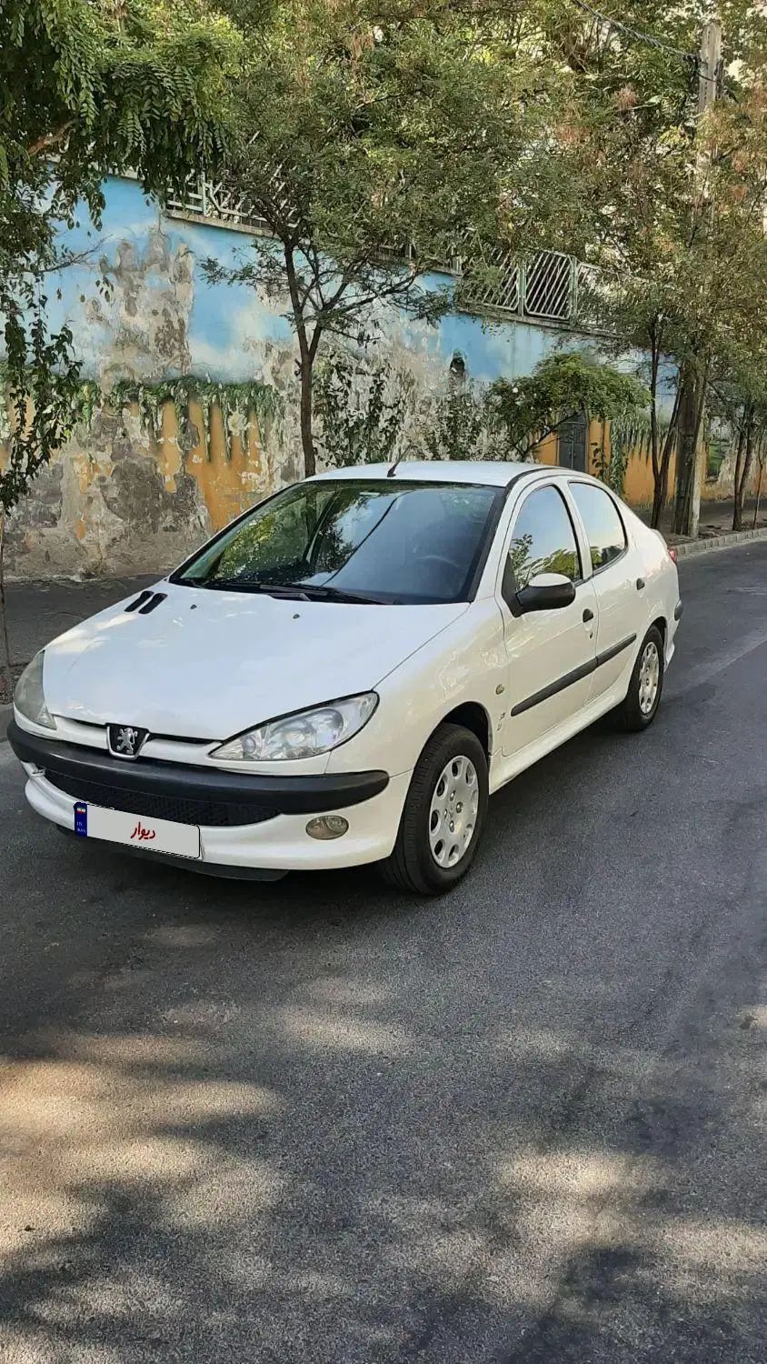 پژو ۲۰۶ صندوق دار v8 - 1393