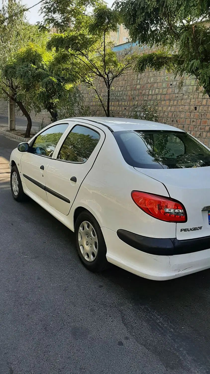 پژو ۲۰۶ صندوق دار v8 - 1393