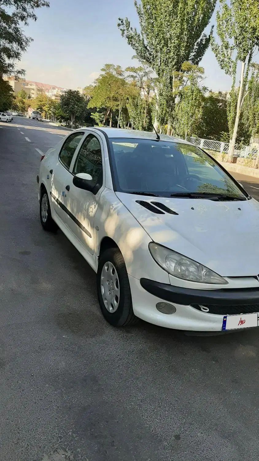 پژو ۲۰۶ صندوق دار v8 - 1393