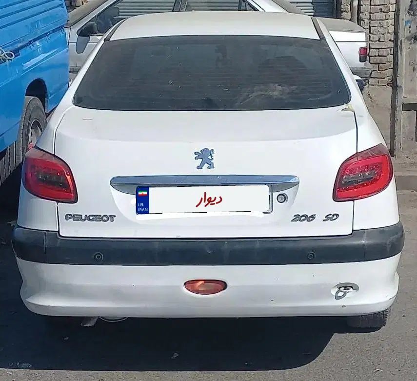 پژو ۲۰۶ صندوق دار v8 - 1394