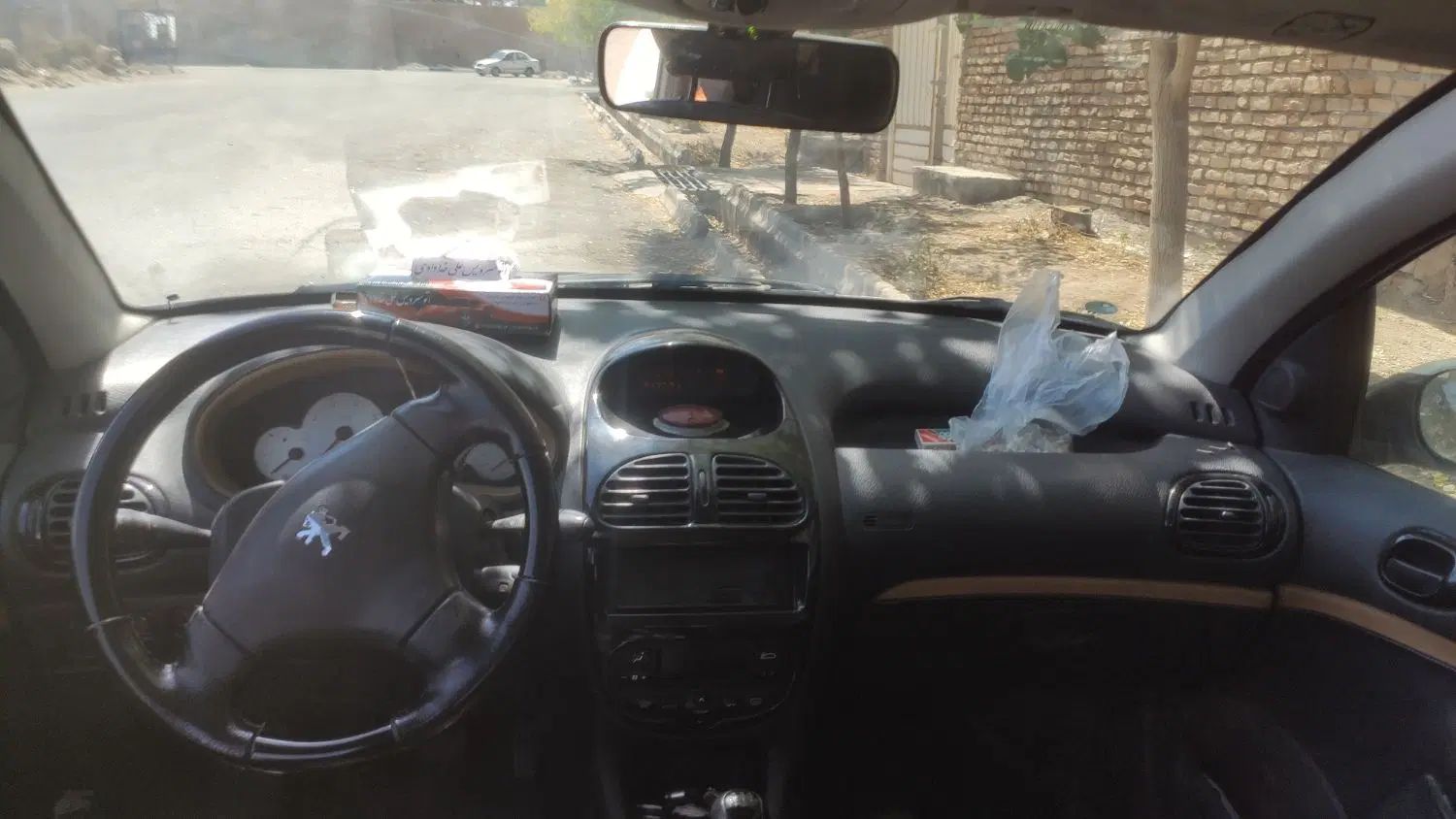 پژو ۲۰۶ صندوق دار v8 - 1393