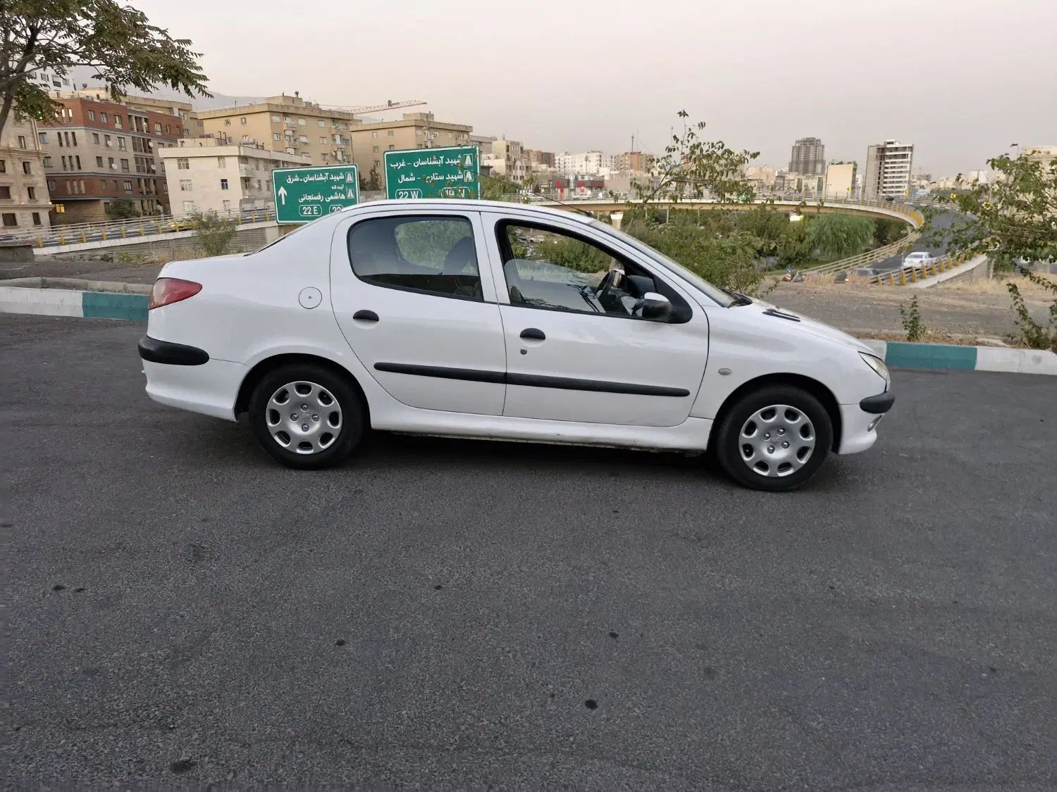 پژو ۲۰۶ صندوق دار v8 - 1394