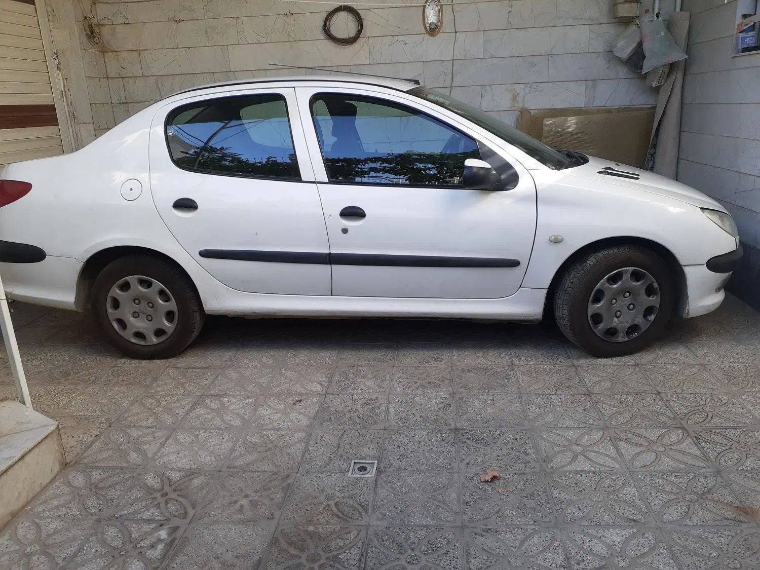 پژو ۲۰۶ صندوق دار v8 - 1390