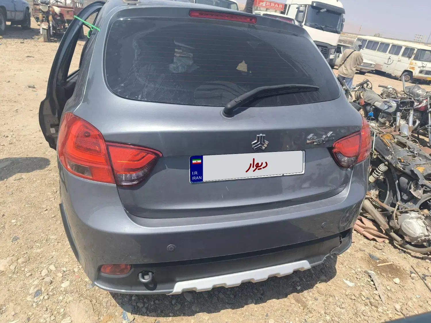 خودرو کوییک، معمولی آگهی ann_20514879