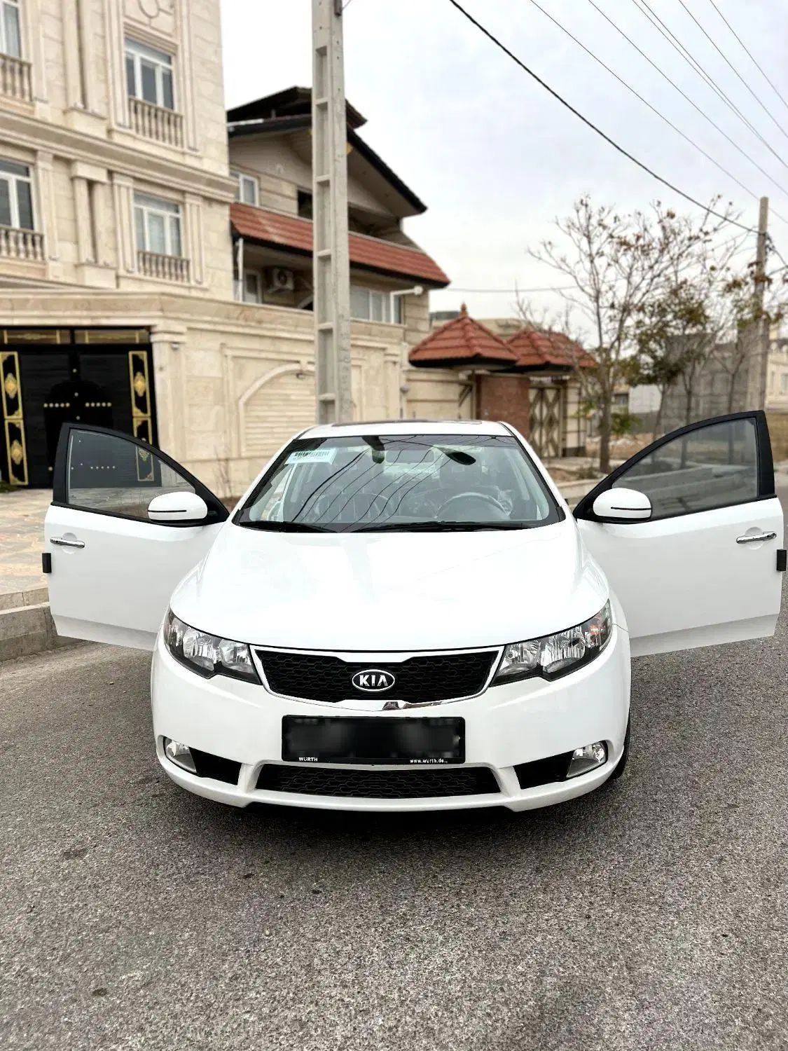 خودرو کیا، سراتو مونتاژ آگهی ann_20515197
