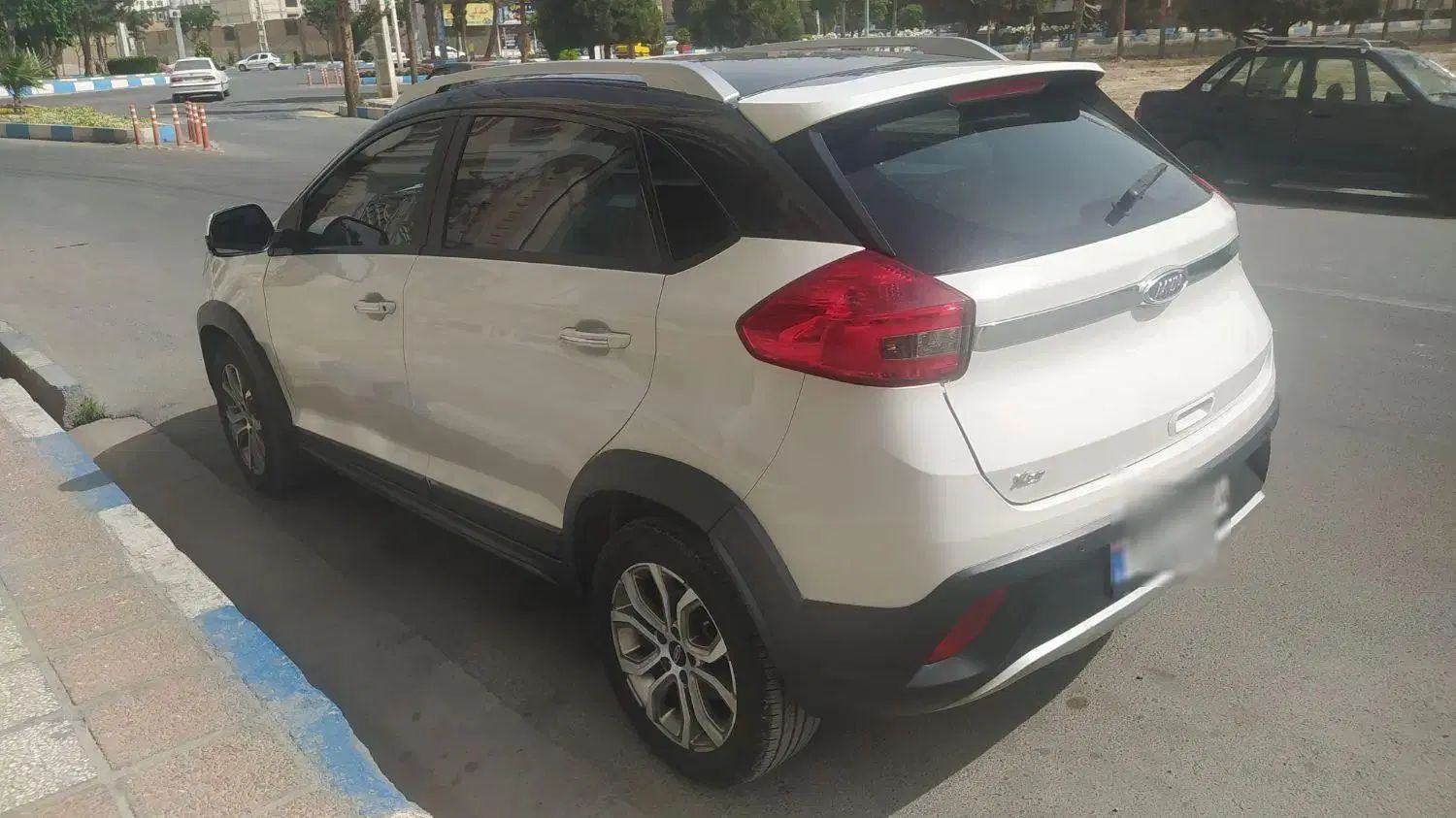 ام وی ام X22 اتوماتیک اسپرت - 1396