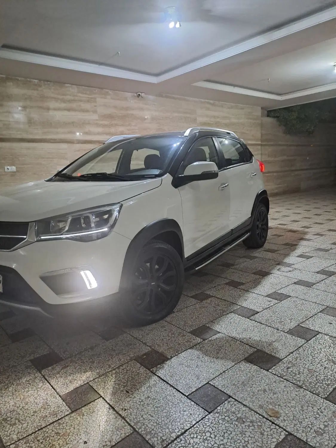 ام وی ام X22 اتوماتیک اسپرت اکسلنت - 1396