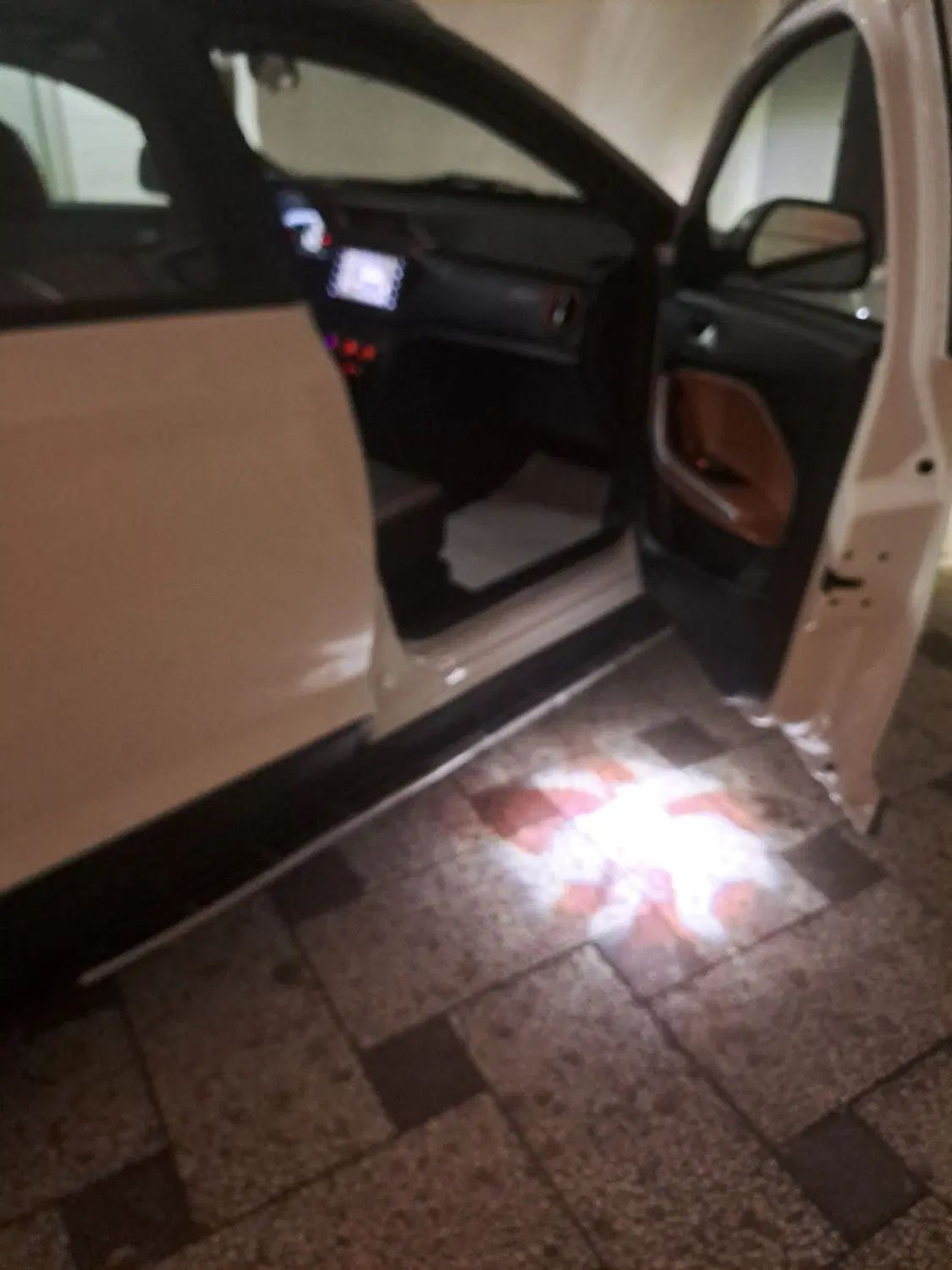 ام وی ام X22 اتوماتیک اسپرت اکسلنت - 1396