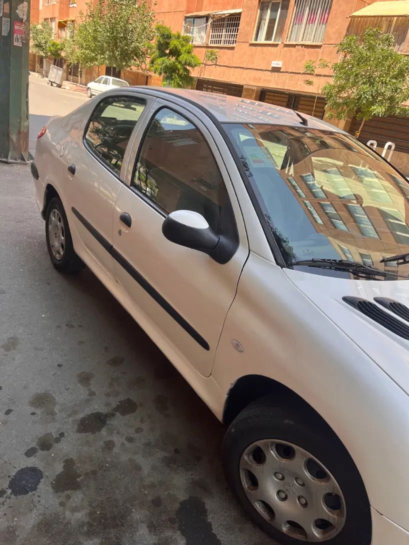 پژو ۲۰۶ صندوق دار v8 - 1396
