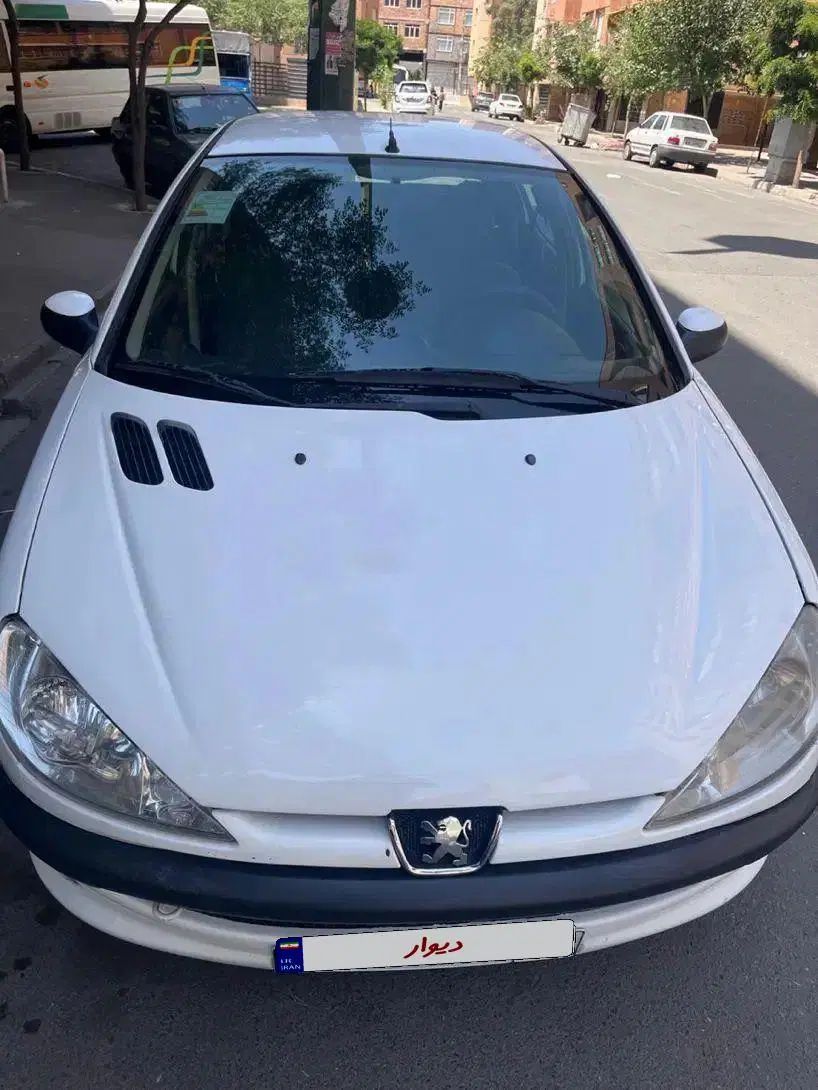 پژو ۲۰۶ صندوق دار v8 - 1396