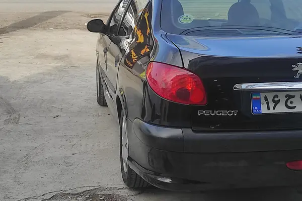 پژو ۲۰۶ صندوق دار v8 - 1398