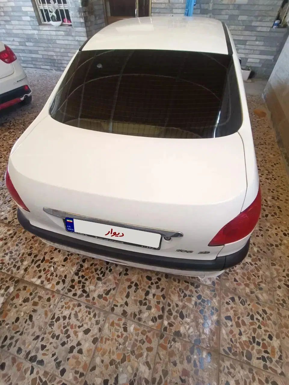پژو ۲۰۶ صندوق دار v8 - 1395