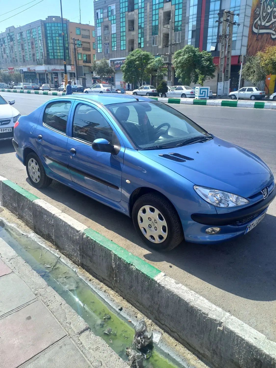 پژو ۲۰۶ صندوق دار v8 - 1396