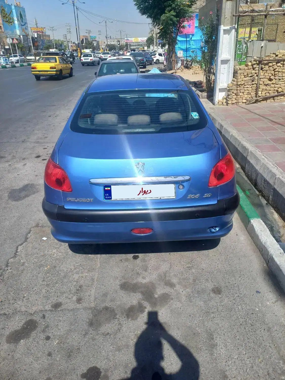 پژو ۲۰۶ صندوق دار v8 - 1396