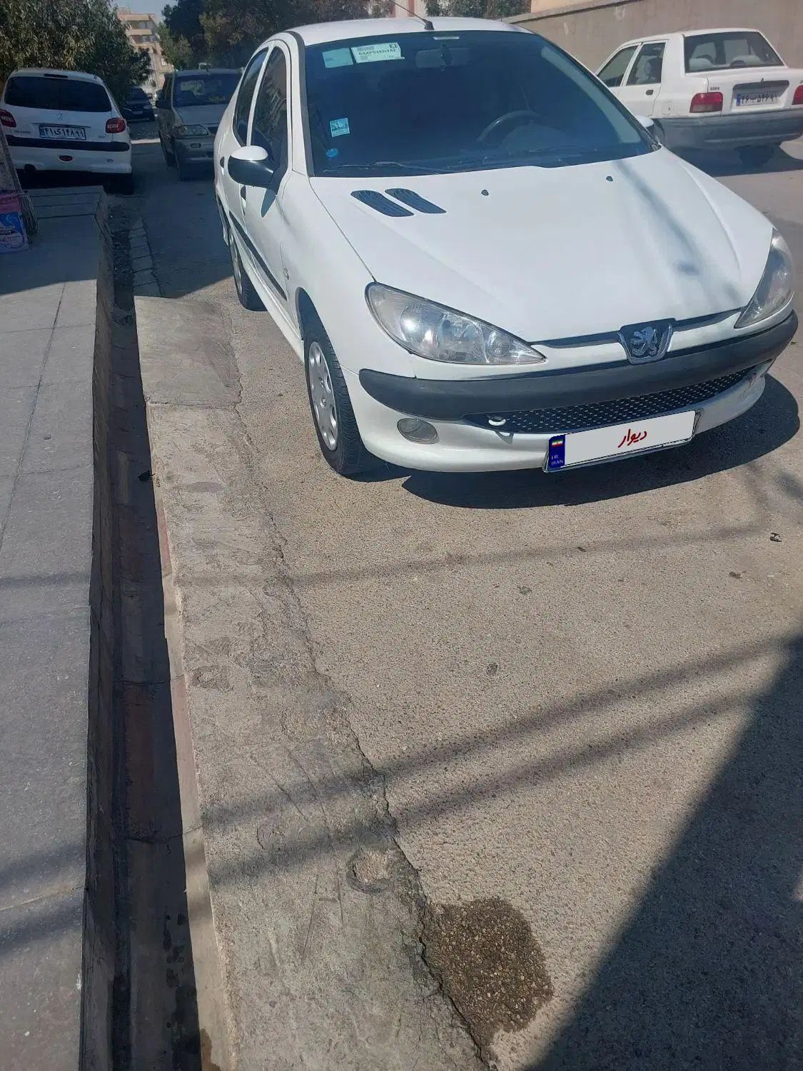 پژو ۲۰۶ صندوق دار v8 - 1394