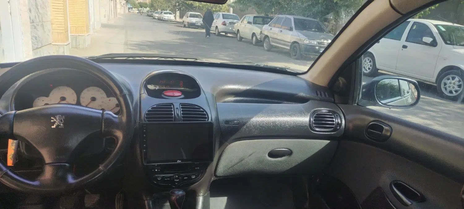 پژو ۲۰۶ صندوق دار v8 - 1393