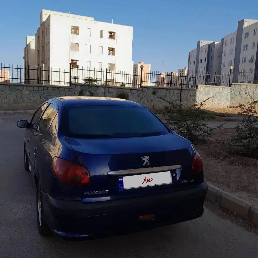پژو ۲۰۶ صندوق دار v8 - 1391