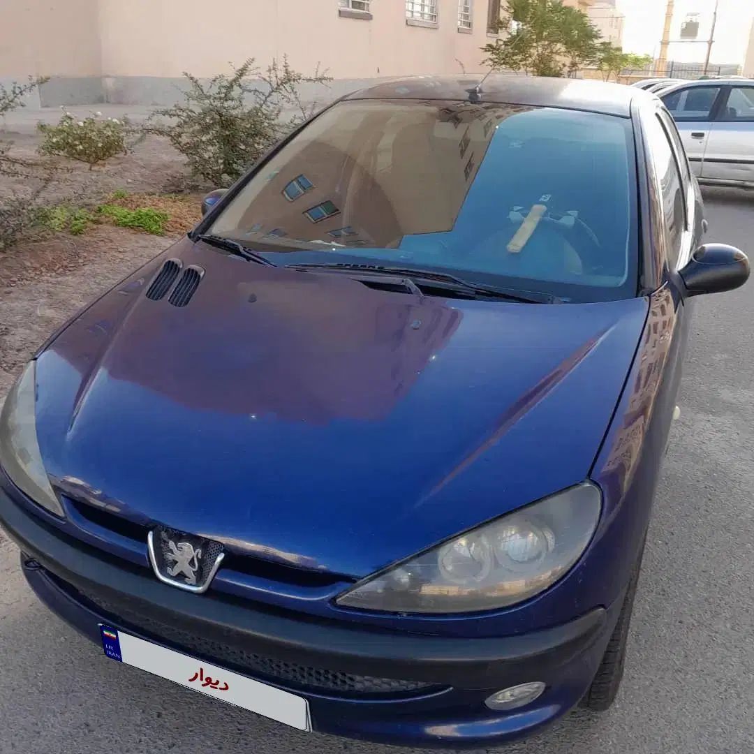 پژو ۲۰۶ صندوق دار v8 - 1391