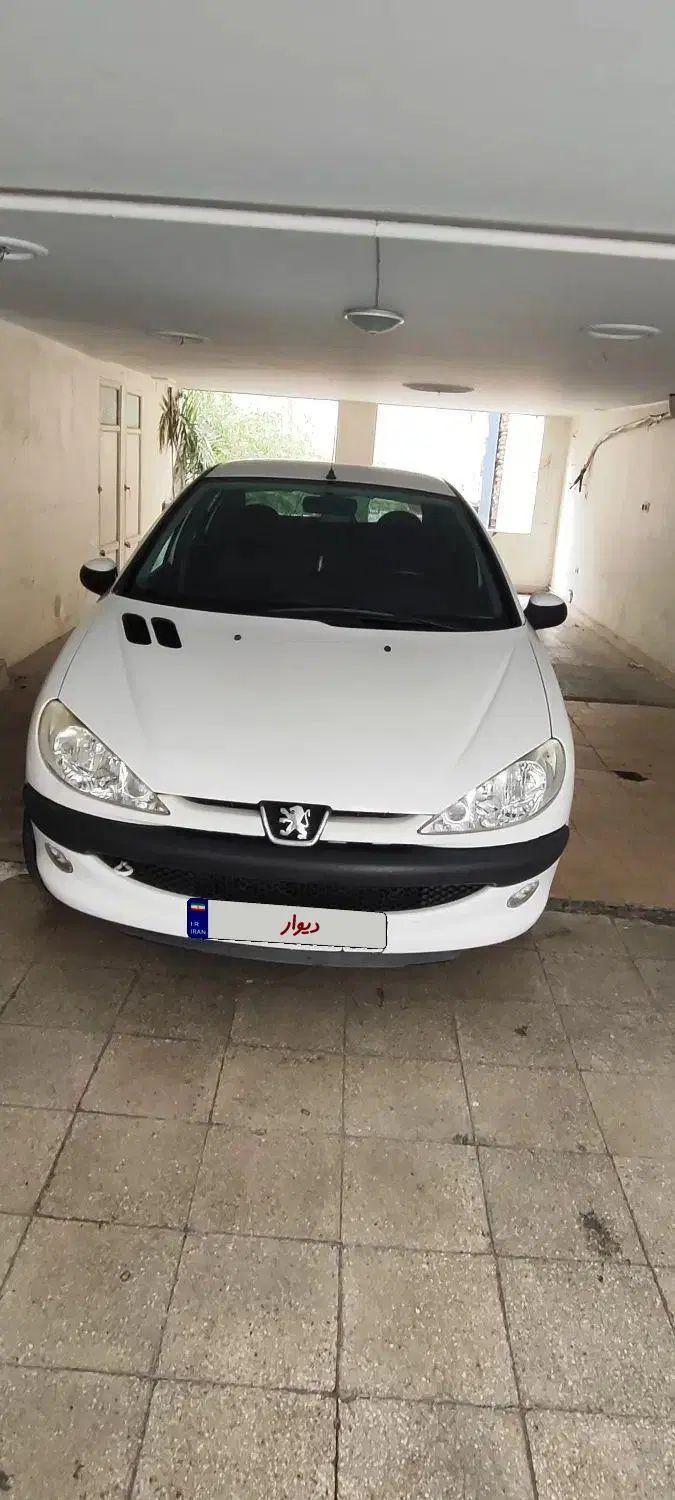 پژو ۲۰۶ صندوق دار v8 - 1396