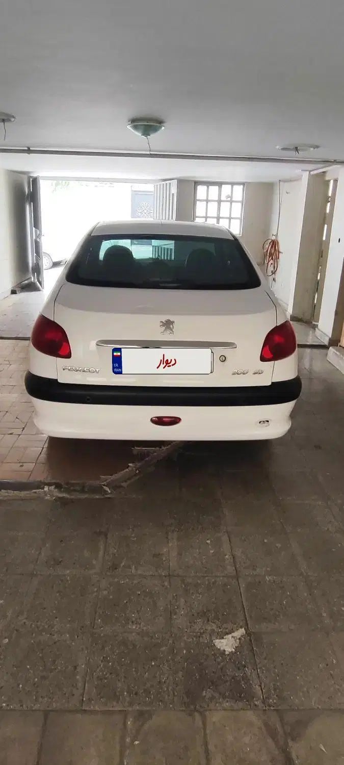پژو ۲۰۶ صندوق دار v8 - 1396
