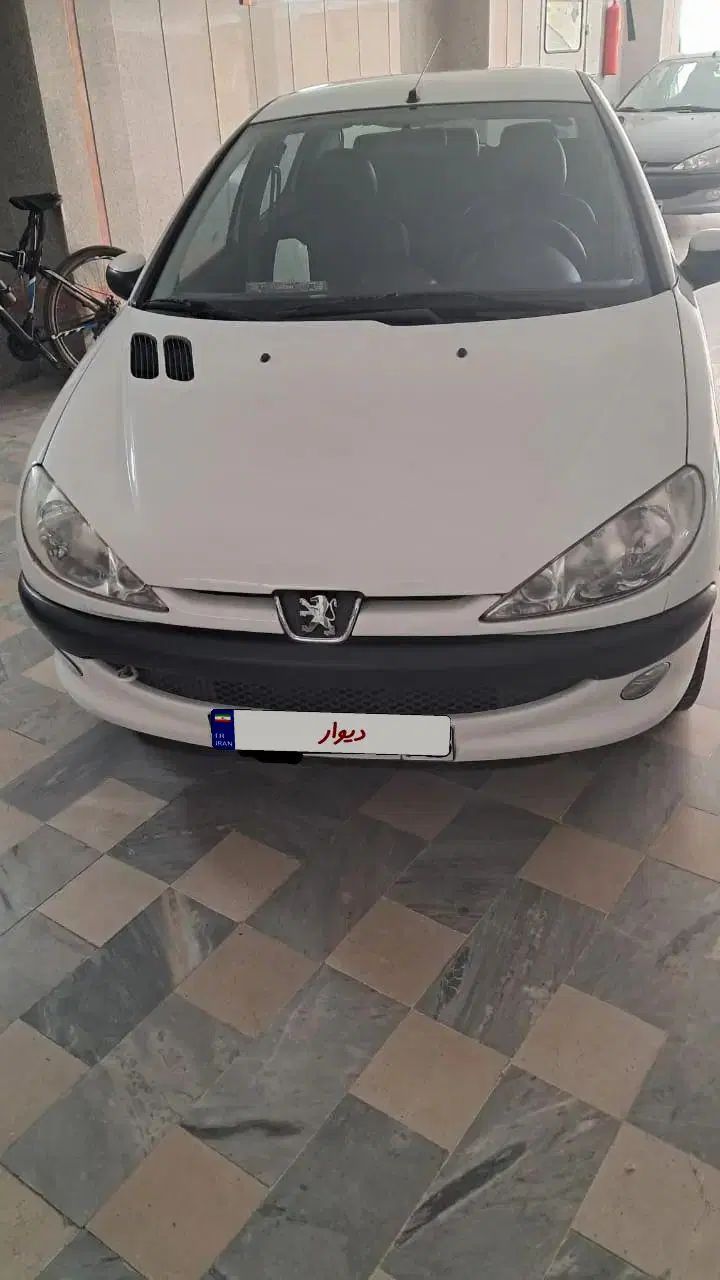 پژو ۲۰۶ صندوق دار v8 - 1398