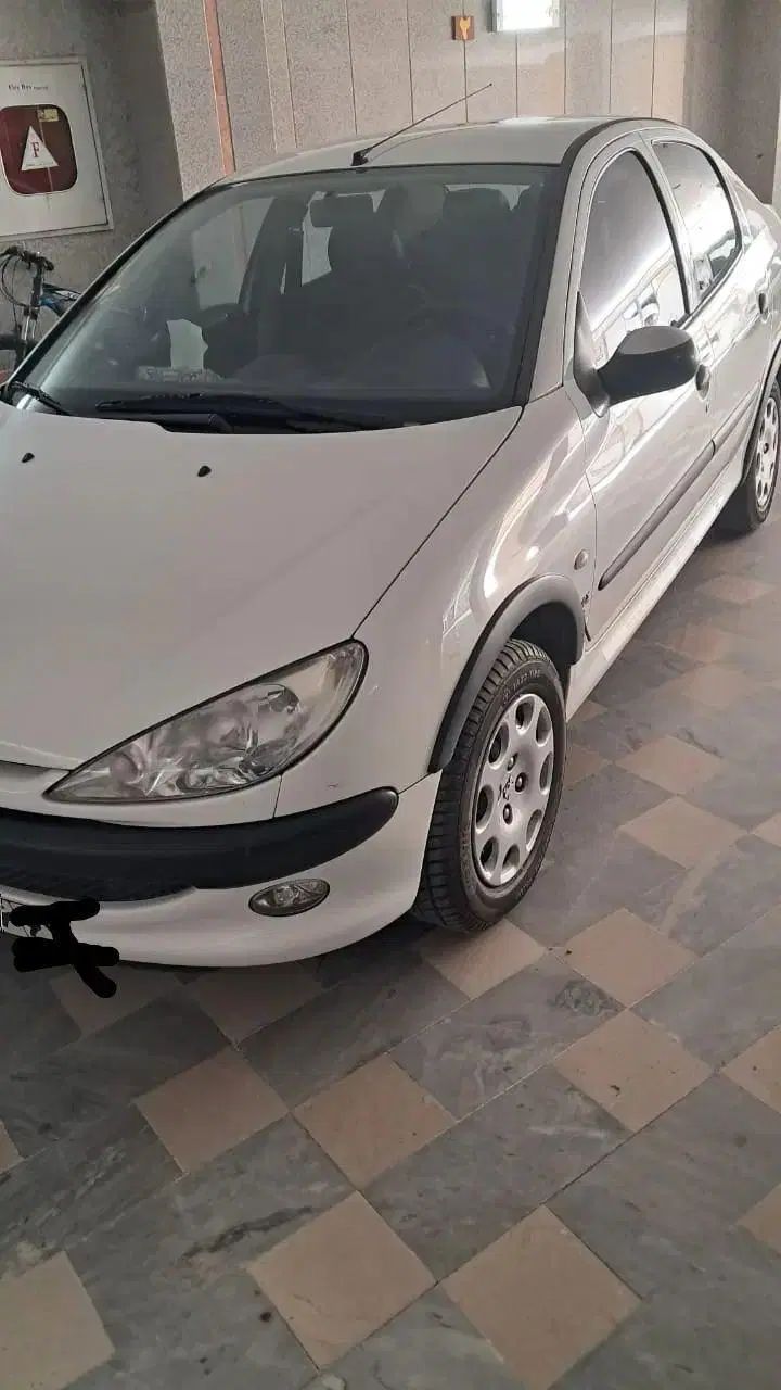 پژو ۲۰۶ صندوق دار v8 - 1398