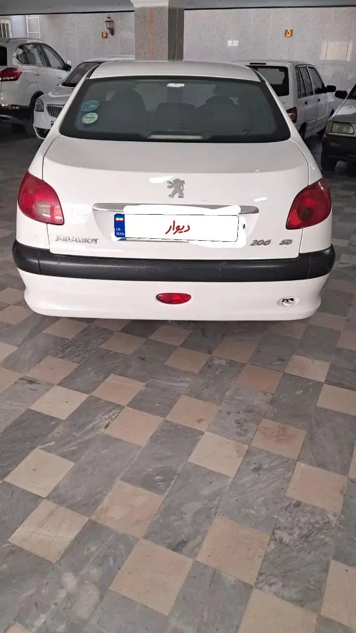 پژو ۲۰۶ صندوق دار v8 - 1398
