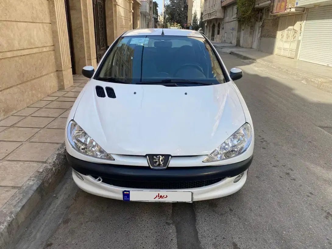 پژو ۲۰۶ صندوق دار v8 - 1394