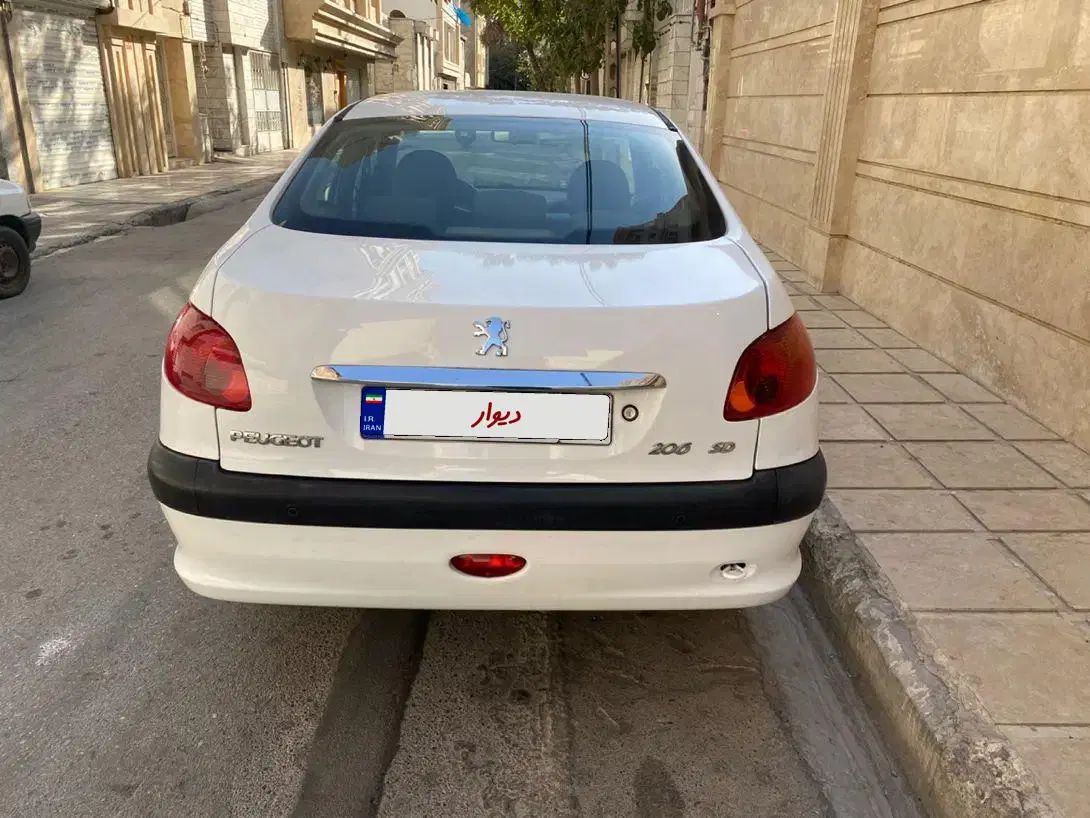 پژو ۲۰۶ صندوق دار v8 - 1394
