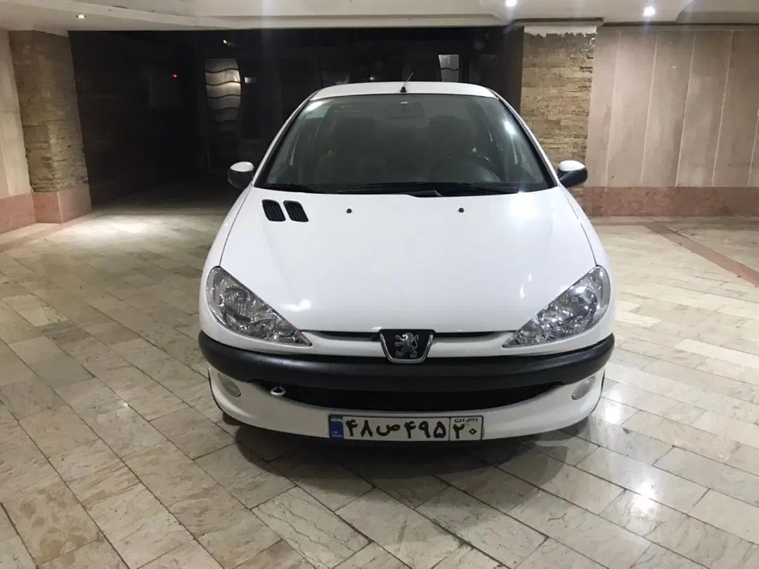 پژو ۲۰۶ صندوق دار v8 - 1394