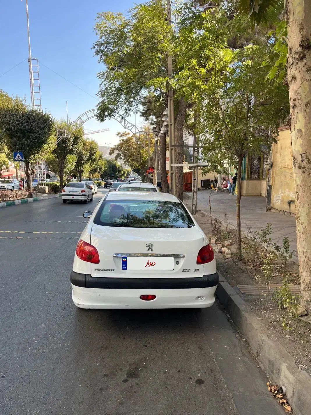 پژو ۲۰۶ صندوق دار v8 - 1394