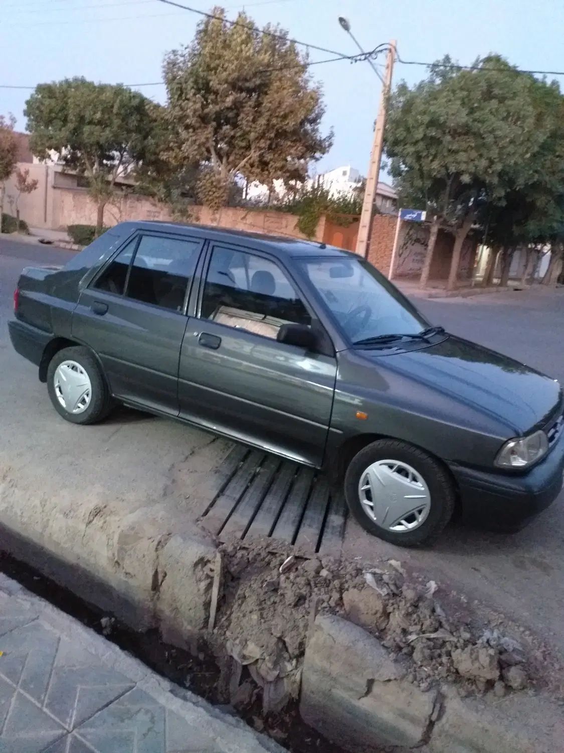 پراید 131 SE - 1394