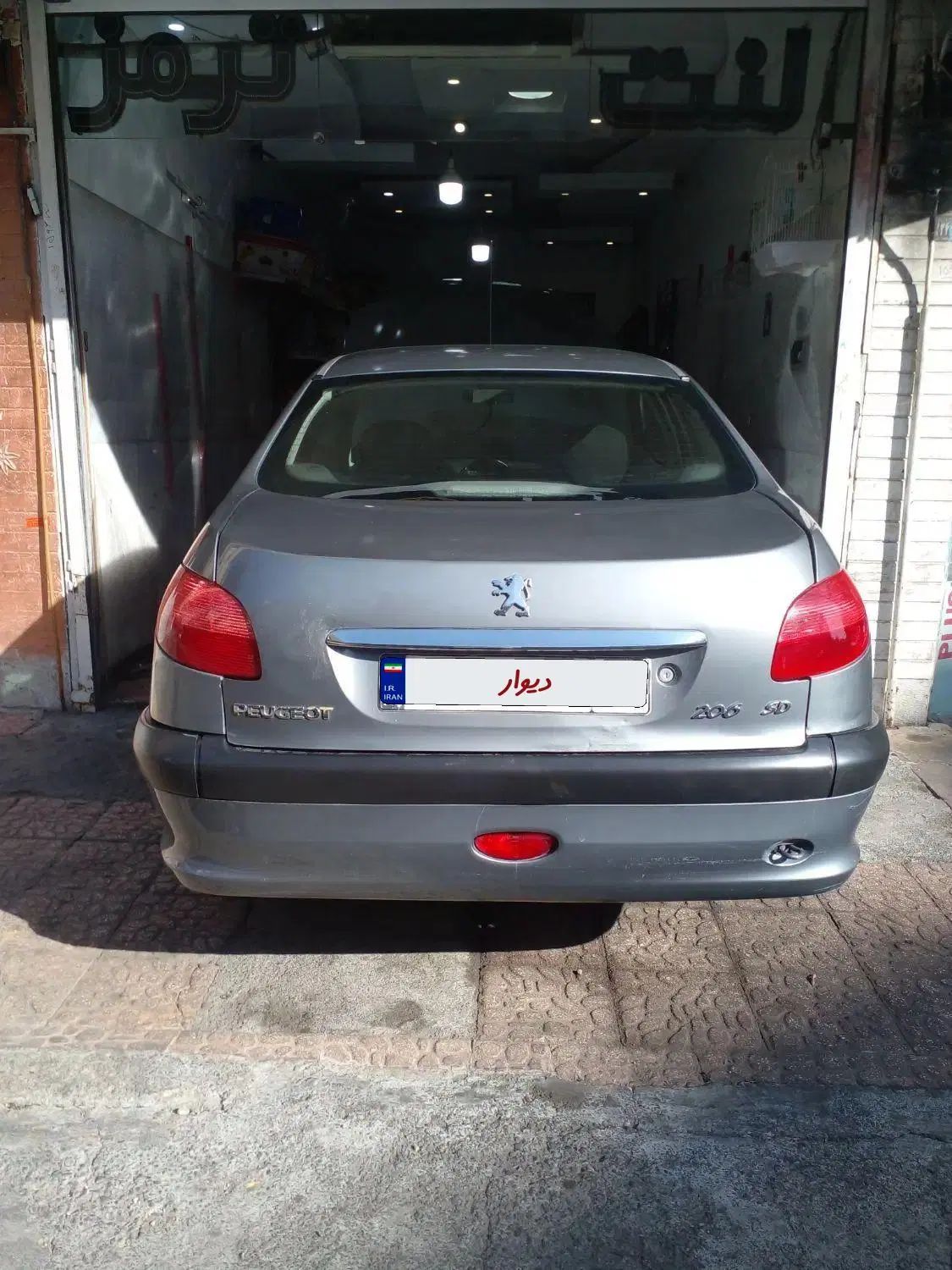 پژو ۲۰۶ صندوق دار v20 - 1388