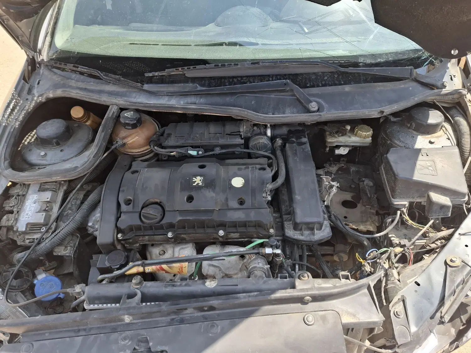 پژو ۲۰۶ صندوق دار v8 - 1385