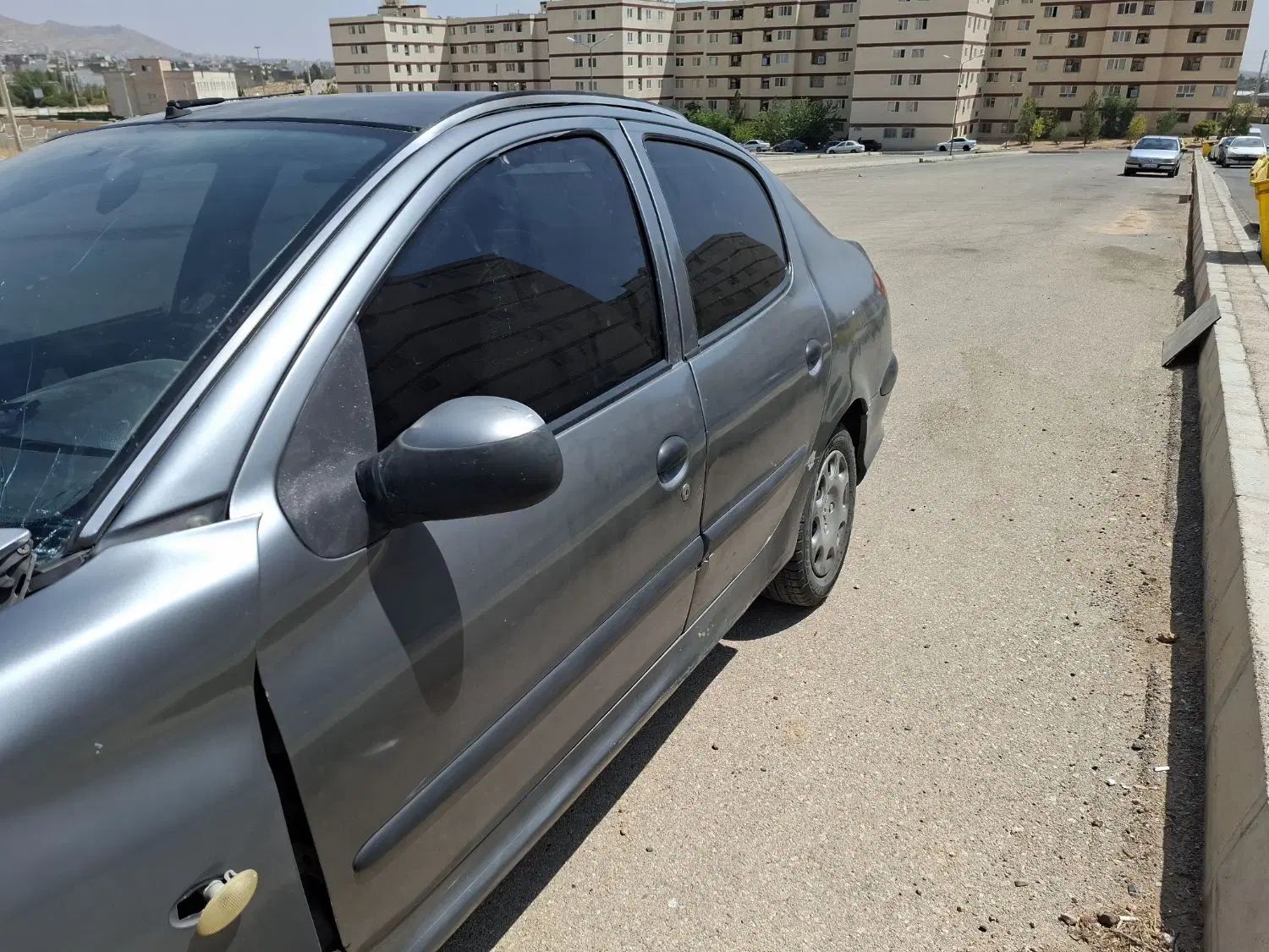 پژو ۲۰۶ صندوق دار v8 - 1385